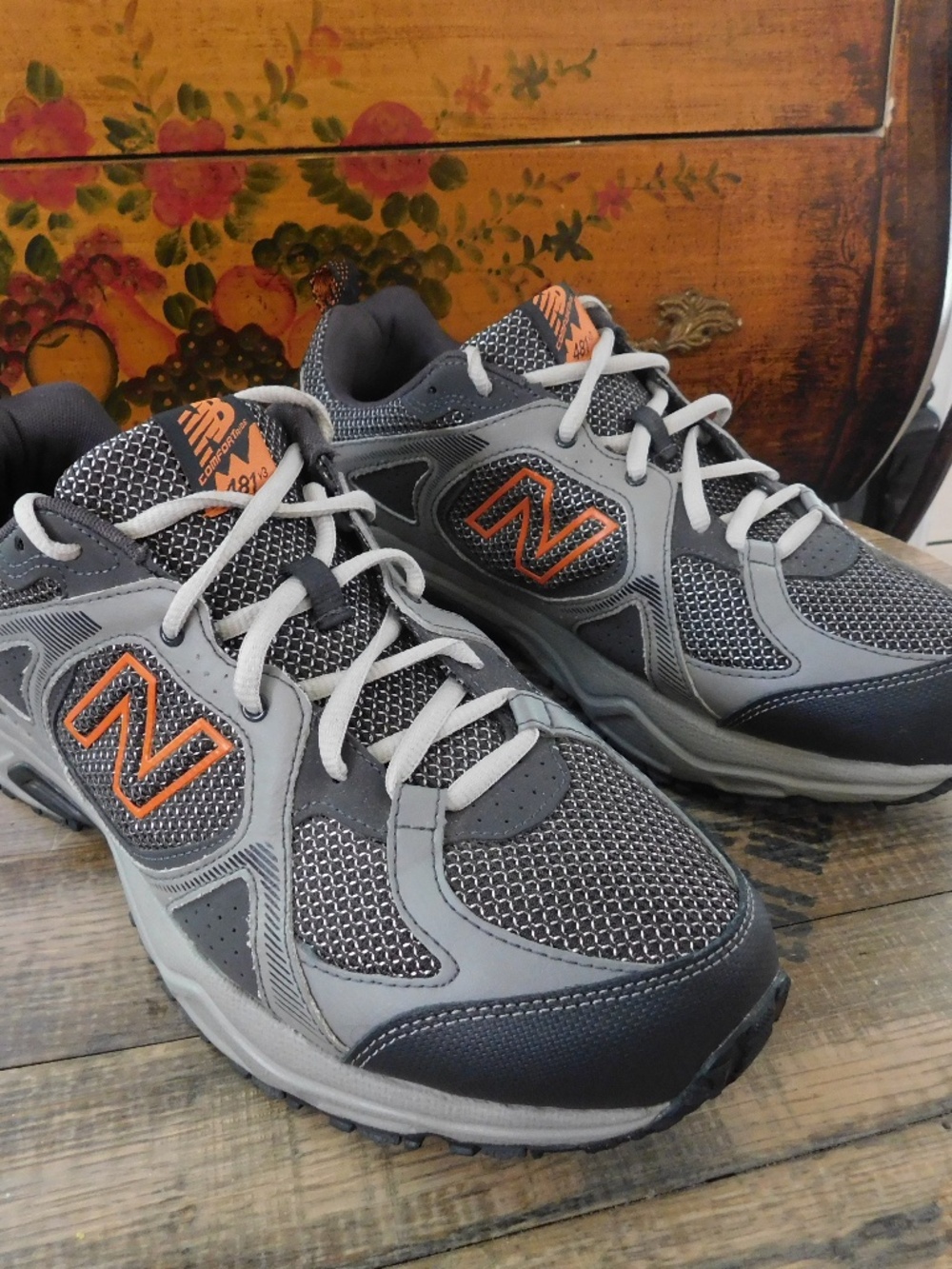 New Balance 481 V3 all Terrian Mens shoes sz 11 4 E
